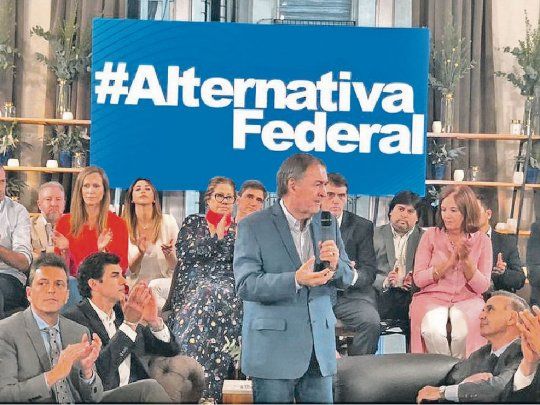 protagonistas. Juan Schiaretti se posiciona como el gran árbitro en la definición del peronismo.&nbsp;
