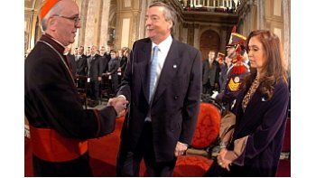En 2006, Néstor Kirchner como presidente y Cristina como senadora participaron por última vez del Tedeum en la Catedral porteña.