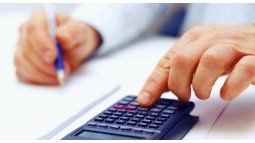 How Argentines deal with their financial debts. 