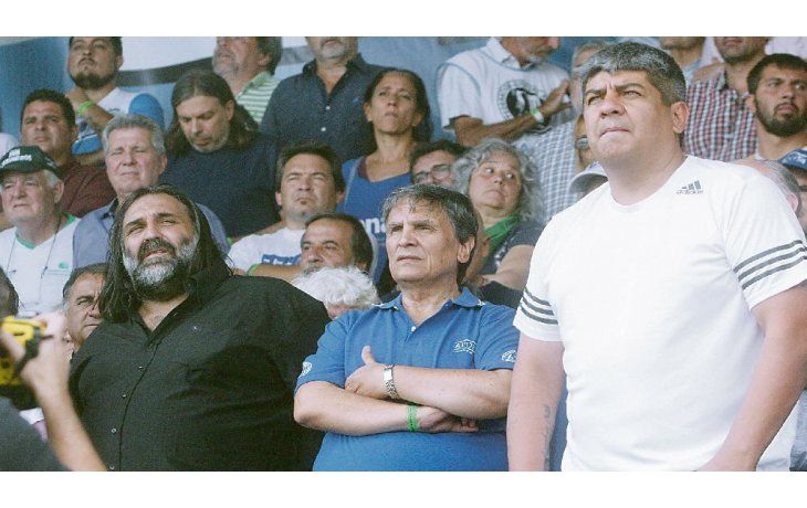 ámbito.com | Ecléctico. El palco mostró pocos gremialistas de CGT y les brindó protagonismo a dirigentes sociales y de CTA. Hubo presencias femeninas.