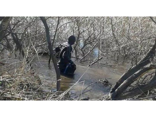 Caso Maldonado: se inició el rastrillaje en el Río Chubut que ordenó la Justicia