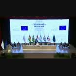 Lula instruyó a su vice Geraldo Alckmin para que mantenga consultas con los parlamentarios y con la representación de la UE en Brasil. Lula instruyó a su vice Geraldo Alckmin para que mantenga consultas con los parlamentarios y con la representación de la UE en Brasil.