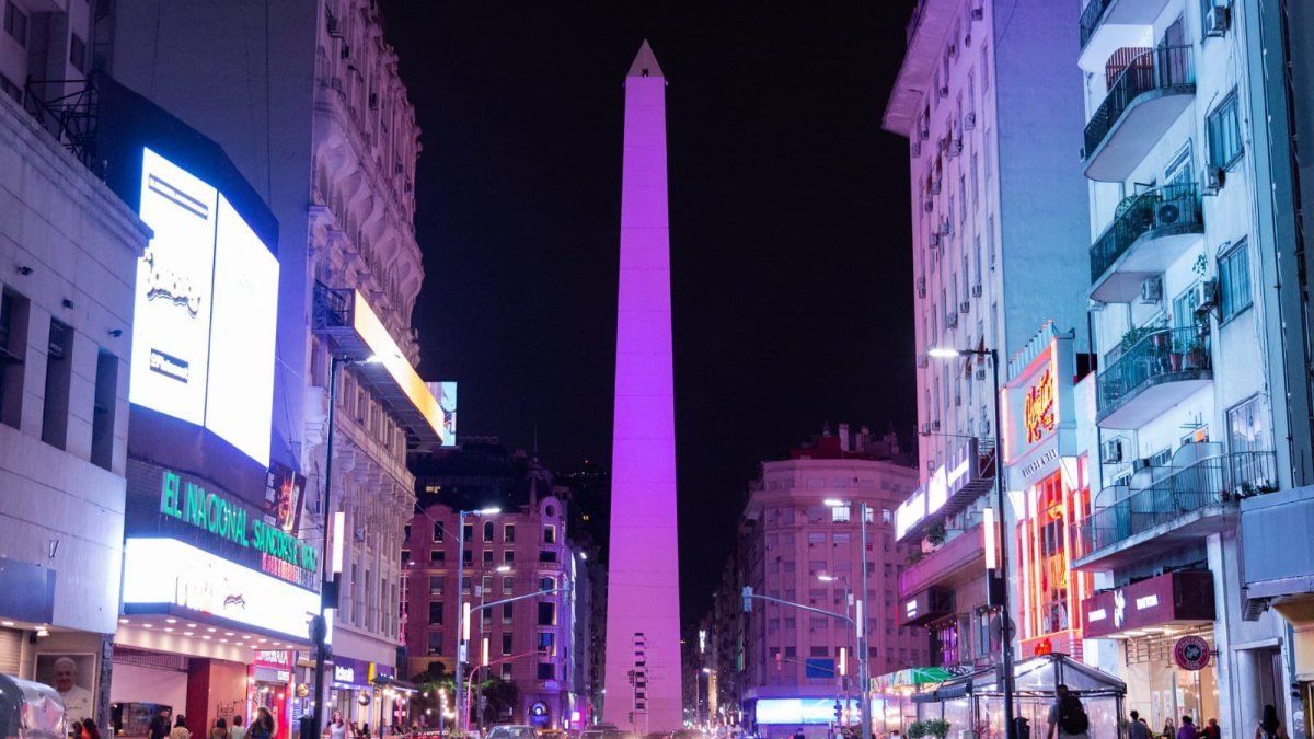 Change the Obelisk: The historical monument will have a new function