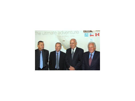El ministerio de Turismo de la Nación y presidente del Instituto Nacional de Promoción Turística, Enrique Meyer, el martes durante el lanzamiento de la competencia mundial que se desarrollará en Argentina, Chile y Perú en enero del 2012.
