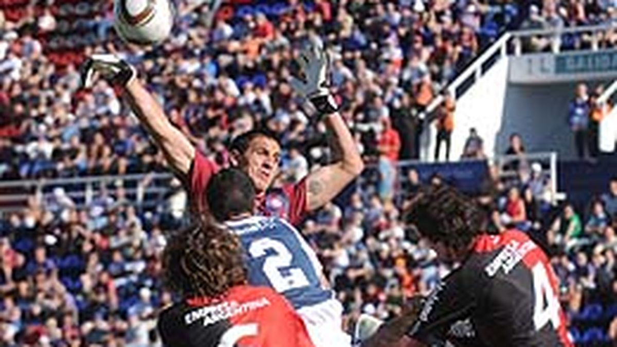 Newells no pudo con San Lorenzo y dejó su plaza de la Libertadores