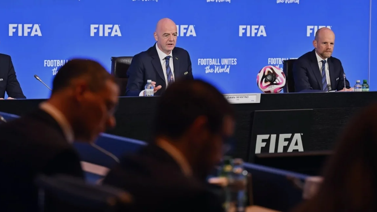 FIFA announced that it will invest US.25 billion in the development of football and in the Forward 3.0 Program