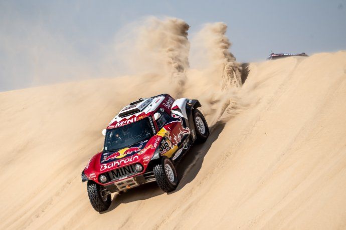 Carlos Sainz Dakar - Figure 1