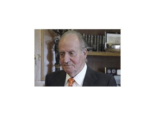 Por su salud y la crisis de popularidad, España especula con la renuncia del rey.