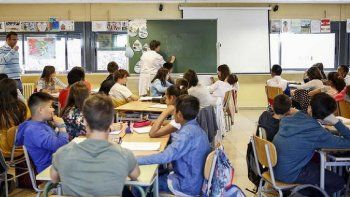 Educación. No hay que olvidarse que si les va mal, cometer errores es parte del proceso de aprender.