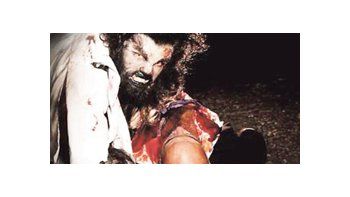 «Lobo», la novela que debutó con alto rating en Canal 13, se destaca por el buen maquillaje pero no por la actuación de  Gonzalo Heredia.