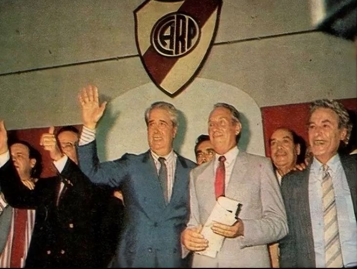 Alfredo Davicce asume la presidencia de River en 1993 Alfredo Davicce asume la presidencia de River en 1993