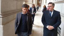 Axel Kicillof, en el Palacio de Tribunales, junto al asesor general de Gobierno, Santiago Pérez Teruel