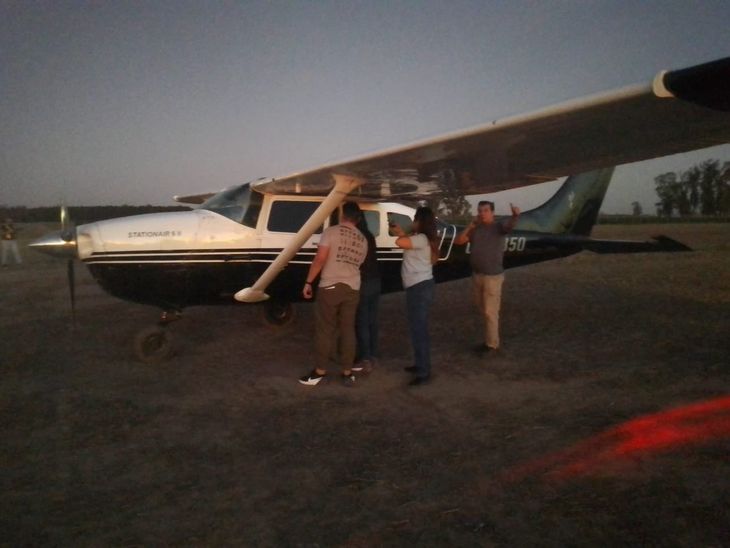 La avioneta cargaba en su interior 475 kilos de droga.
