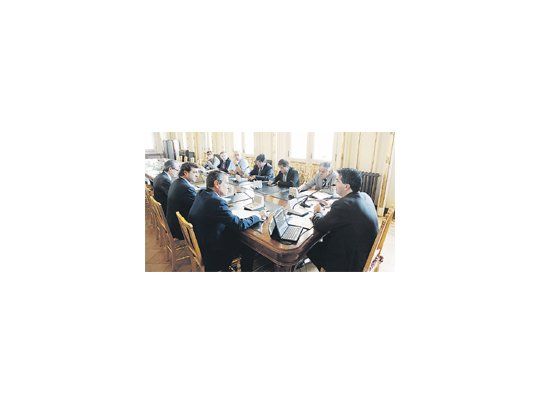 El jefe de Gabinete presidió la reunión ayer entre parte del equipo de Gobierno y miembros de Endesa -controlante de Edesur-, encabezados por el consejero delegado, Andrea Brentan.