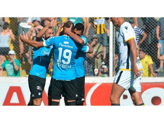 Belgrano ganó en Bahía Blanca y hundió a Olimpo en la zona de descenso