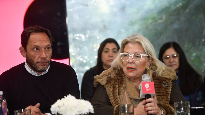 Elisa Carrio junto al presidente de la Coalición Cívica, Maximiliano Ferraro.