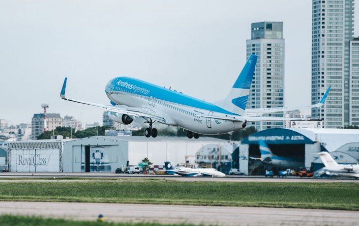 Aerolíneas anunció un segundo vuelo para repatriar argentinos varados en Miami por el coronavirus