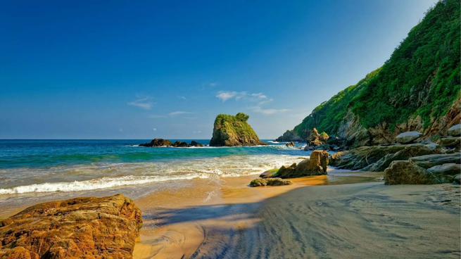El Pueblo mágico ubicado en Oaxaca con un clima tropical ideal para disfrutar de sus playas.