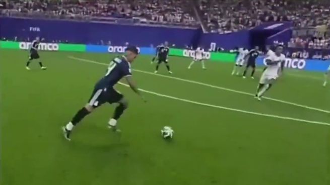 Las imágenes muestran un ángulo inédito del gol de Enzo.