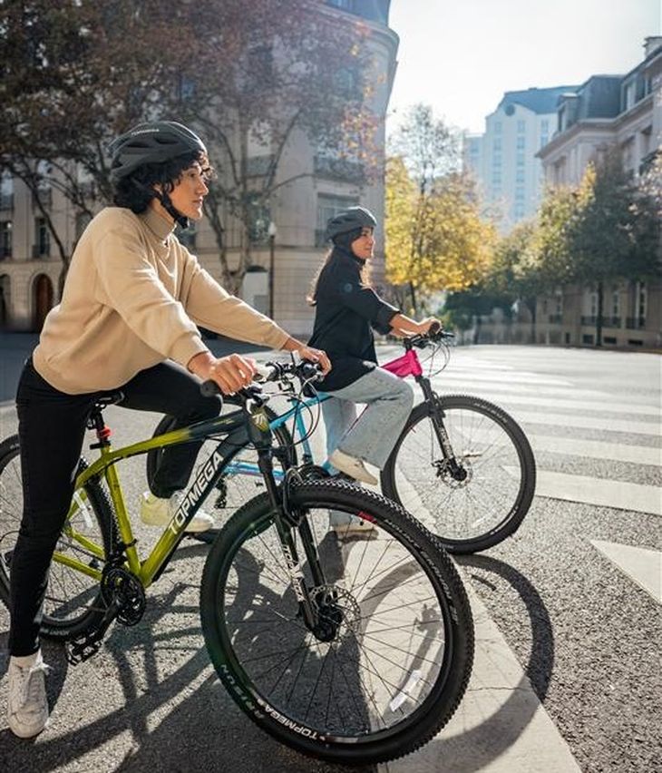 La bicicleta como medio de transporte cotidiano: cada vez más usuarios la eligen para moverse en la ciudad por ahorro, practicidad y sustentabilidad La bicicleta como medio de transporte cotidiano: cada vez más usuarios la eligen para moverse en la ciudad por ahorro, practicidad y sustentabilidad