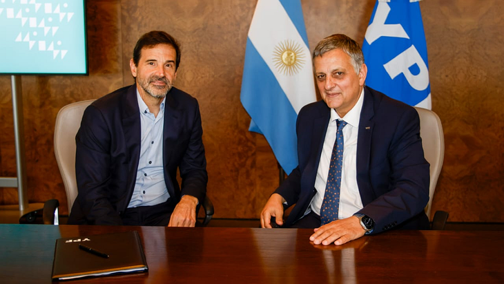 Gustavo Mariani (Pampa) y Horacio Marín (YPF).