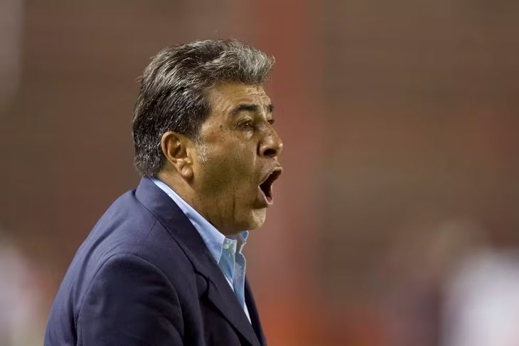 Reinoso confesó que su adicción no comenzó cuando era jugador, sino cuando empezó su carrera de DT en el fútbol Mexicano Reinoso confesó que su adicción no comenzó cuando era jugador, sino cuando empezó su carrera de DT en el fútbol Mexicano