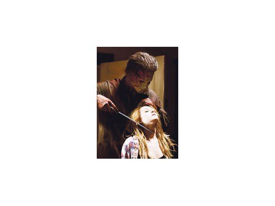 El «auteur» del cine fantástico Rob Zombie le quita peso al asesino enmascarado y diversifica demasiado la acción, volviendo confuso un asunto tan sencillo como las conocidas matanzas en las noches de Halloween.