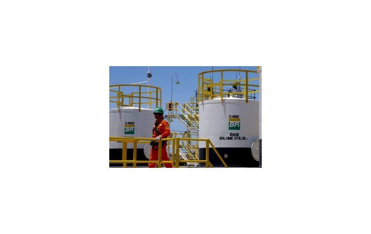 Petrobras reducirá en un 25% sus inversiones por caída del crudo