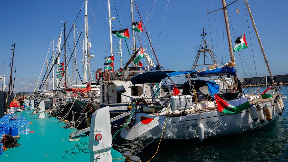 Italy and Spain send ships to protect the group of humanitarian aid boats for Gaza