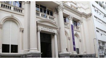 ámbito.com | Bancos expectantes del rumbo argentino