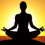 Esta posición de yoga te va a relajar por completo, de la cabeza a los pies. Esta posición de yoga te va a relajar por completo, de la cabeza a los pies.