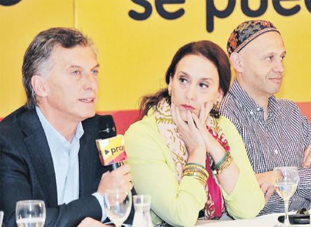 El PRO que lidera el jefe de Gobierno porteño, Mauricio Macri, se enfrentará en 2015 al mayor desafío: convertirse en fuerza nacional con un triunfo de Macri en la presidencia o conformarse con la continuidad casi asegurada de esa fuerza en el distrito capital.