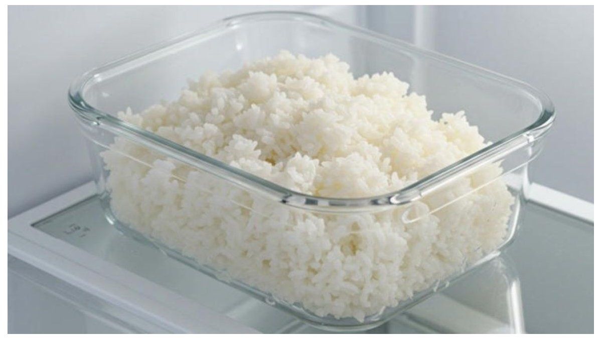 Why you should not store cooked rice in the refrigerator for more than 24 hours