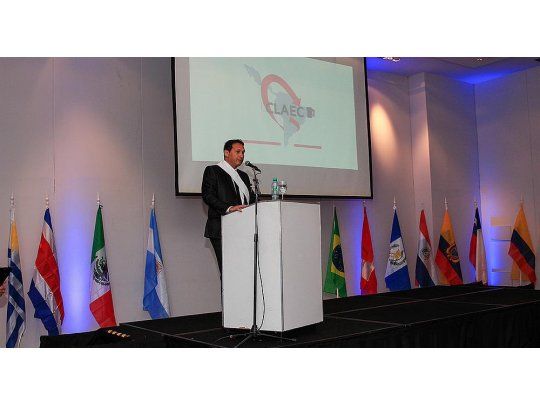 El empresario correntino Carlos Gold asumió la presidencia pro témpore de la Comisión Latinoamérica de Empresarios de Combustibles (CLAEC).