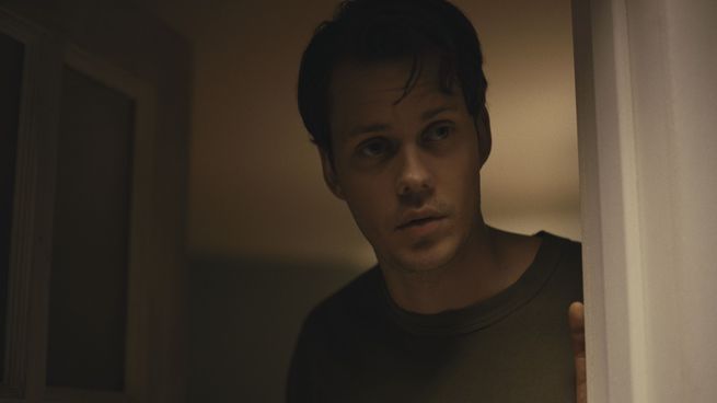 Bill Skarsgård protagoniza Bárbaro, película de terror de Netflix.