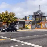 Frente del predio sobre Av. Juan B. Justo, en un corredor con alto tránsito y creciente desarrollo urbano, a metros de la traza del ferrocarril San Martín Frente del predio sobre Av. Juan B. Justo, en un corredor con alto tránsito y creciente desarrollo urbano, a metros de la traza del ferrocarril San Martín