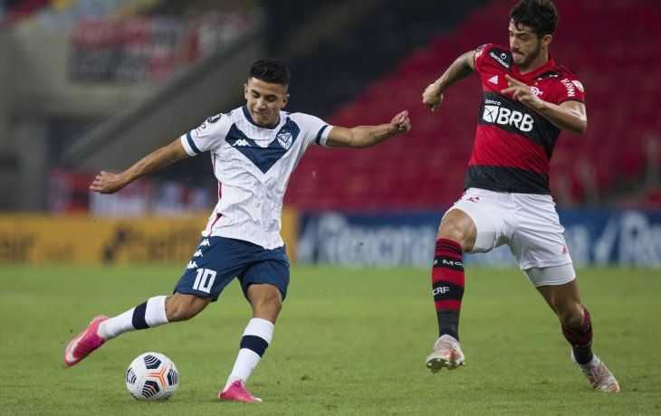 Vélez empató con Flamengo en Brasil y terminó segundo en su grupo de Copa Libertadores.
