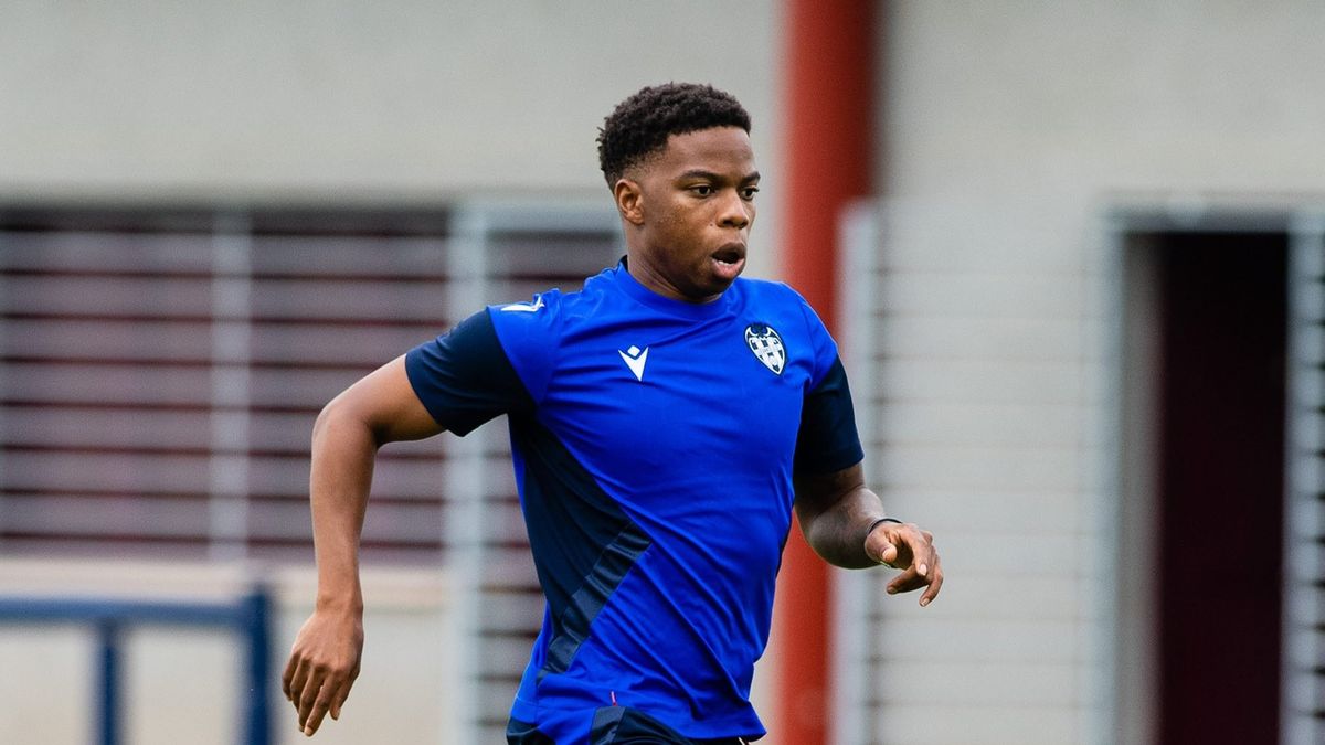 He shone at Chelsea, almost plays at Real Madrid and now he is without a club: what happened to Charly Musonda