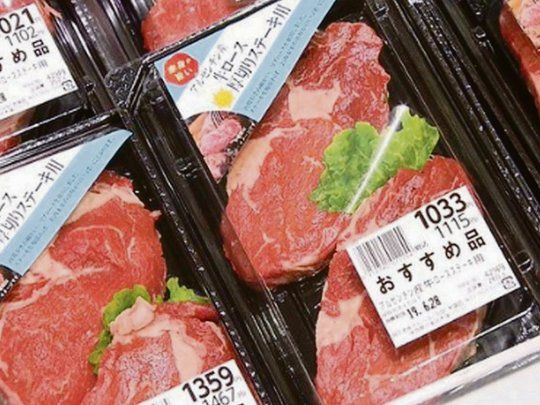 mercado. En marzo, China representó el 68,7% del total de carne exportado. De todas formas, desde el sector sostuvieron que en el gigante asiático existe actualmente un sobre stock que empujó los precios a la baja.