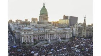 Acto de traspaso, más cerca de hacerse en el Congreso