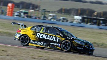 Pernía se quedó con la carrera clasificatoria del Súper TC2000 en La Pampa.