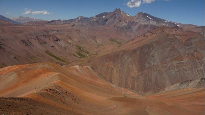BHP buscará consolidar un nuevo distrito cuprífero en el sur de Mendoza mediante una alianza de largo plazo que combina exploración generativa, financiamiento y desarrollo conjunto de proyectos.