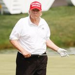 Una jueza federal de Estados Unidos suspendió hasta nueva orden la tala de árboles en un campo de golf de Washington, uno de los proyectos de renovación de la capital estadounidense impulsados por Donald Trump, después de que ya se cortaran cientos de ellos.