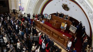 El Parlamento venezolano debate por segunda vez el proyecto de Ley de Amnistía impulsado por el oficialismo. El Parlamento venezolano debate por segunda vez el proyecto de Ley de Amnistía impulsado por el oficialismo.