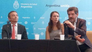 El infectólogo Gustavo Lopardo: Marcelo Vila, asesor de la Organización Panamericana de la Salud, y Maricel Seeger, responsable de comunicación y prensa de la OPS/OMS en el país, dieron una segunda capacitación sobre coronavirus para periodistas.