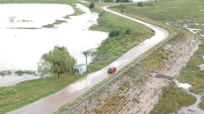 En Buenos Aires, Santa Fe, Córdoba y Entre Ríos, las precipitaciones superaron ampliamente los promedios históricos, provocando inundaciones que afectaron gravemente a la producción agropecuaria.