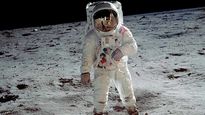 Humanos en la Luna.