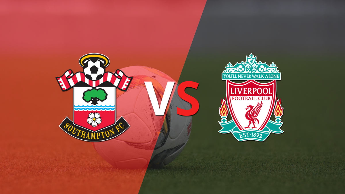 The game between Southampton and Liverpool begins at Saint Mary’s Stadium
