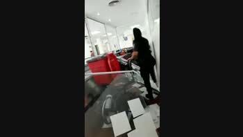 furia y caos en un hospital bonaerense: destrozaron la guardia porque no atendieron a una paciente