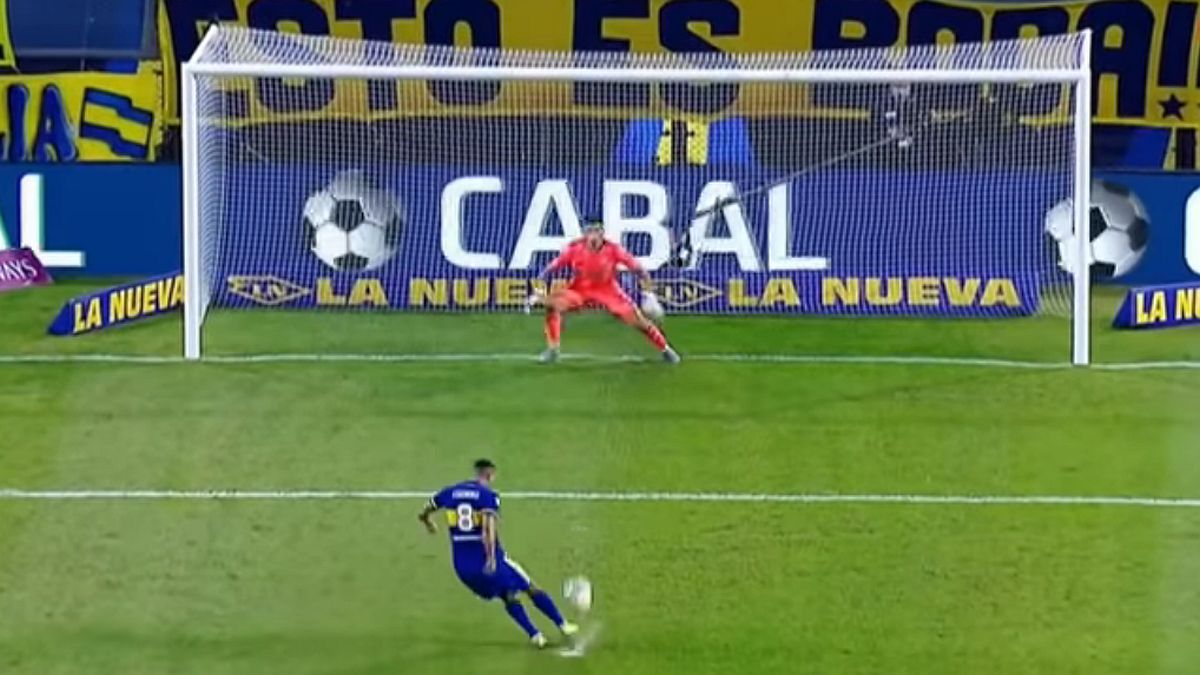 Insultos y furia de relatores con Edwin Cardona por el penal errado en ...